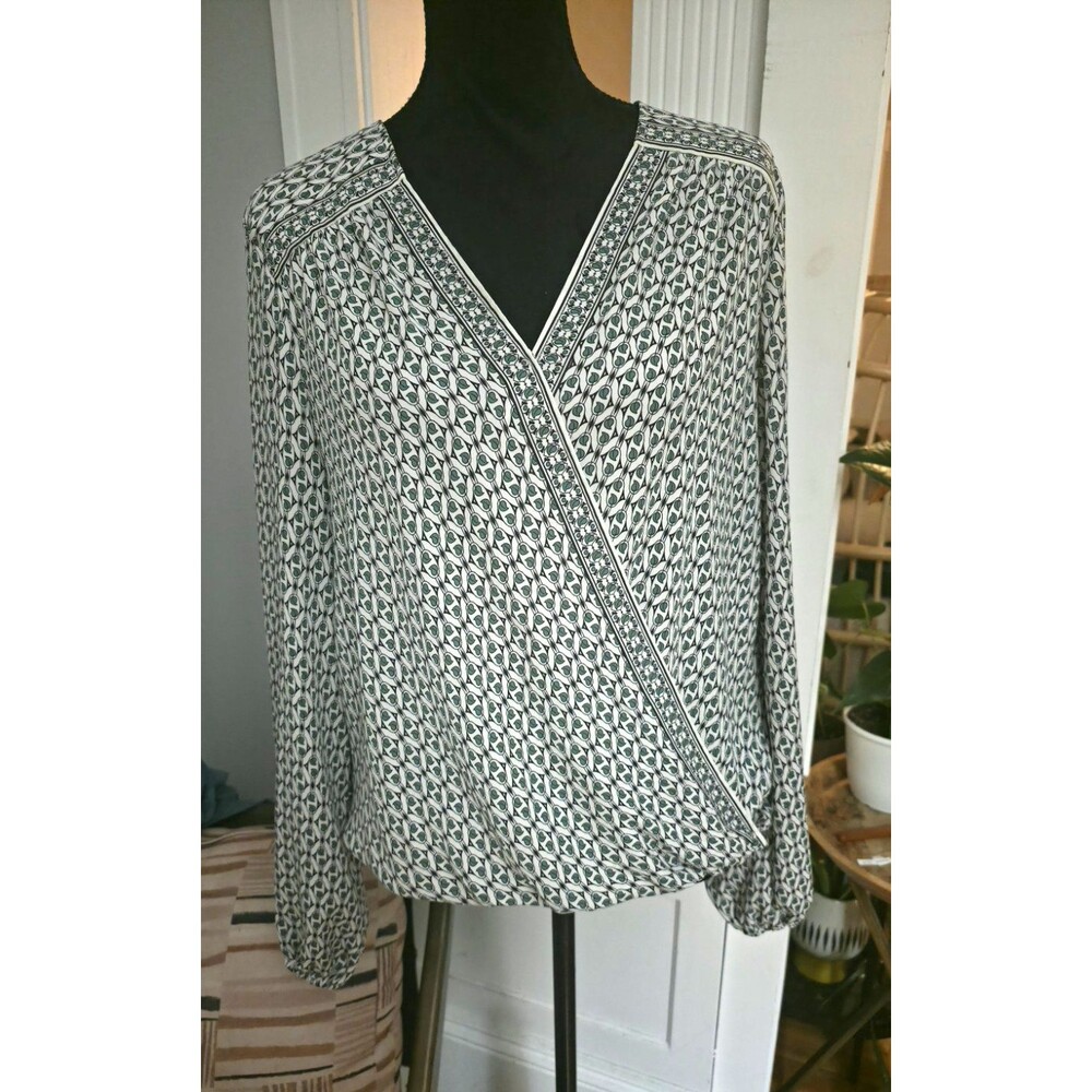 Max Studio Women’s Black White Green Geometric V-Neck Long Sleeve Blouse L